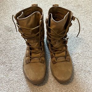 Nike SFB Gen 2 8” leather tactical boot - size 12 - new without tags